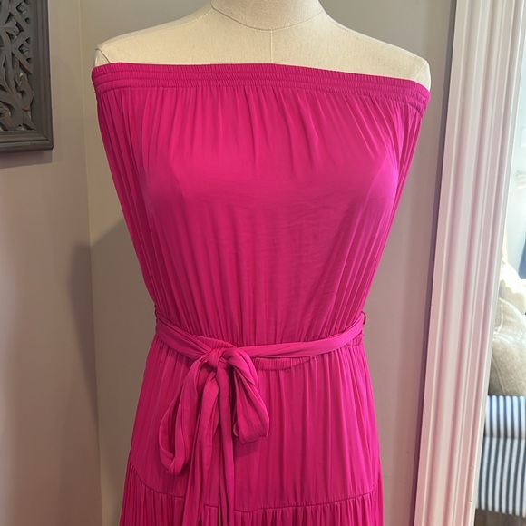 VICI Free Falling strapless Tiered Maxi Dress - Picture 2 of 4